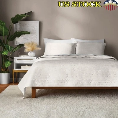 Soft Velvet Stripe Quilt Hypoallergenic Cozy Bedding Machine Washable Full Queen - Image 1 of 4