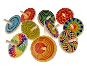Bunter Holzkreisel mit Mustern, 4x4x4,5cm, verschiedene Motive, Holzspielzeug fü - Picture 1 of 1