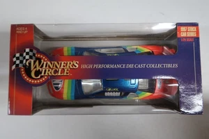 Jeff Gordon #24 Dupont 1997 Winner's Circle 1:24 Scale Diecast - Picture 1 of 5