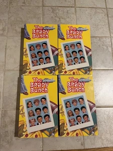 8 Brady Bunch The Collectors Edition Vhs Tapes 32 Episodes 8 PHOTOS - Picture 1 of 8