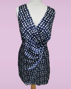 Stunning Short Forever 21 Size Small - Picture 1 of 3