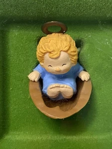 Sello de colección. Tree Trimmer 1979 adorno de Navidad Angel Delight - Imagen 1 de 9