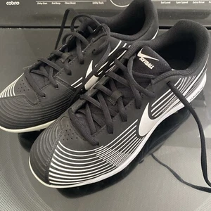 Nike Lunarlon Black White Softball Molded Cleats Size 8 New! - Picture 1 of 6