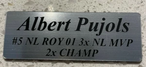 Placa de identificación autógrafo Albert Pujols para un protector de exhibición de béisbol - Imagen 1 de 6