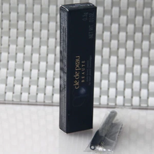 CLE DE PEAU Lip Liner Pencil Cartridge - 101 Full Size .01 OZ. In Box Sealed - Picture 1 of 1