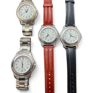 (4 Orologi) Victorinox Orologio Ufficiali Esercito Svizzero 1884 Uomo 40mm (3 Mai Indossati Nuovi) - Foto 1 di 24