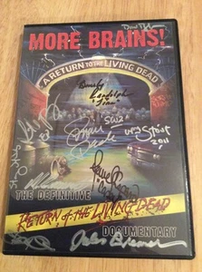 Firmato x16 More Cervelli! A Return To The Living Dead DVD + Foto beverly - Picture 1 of 6