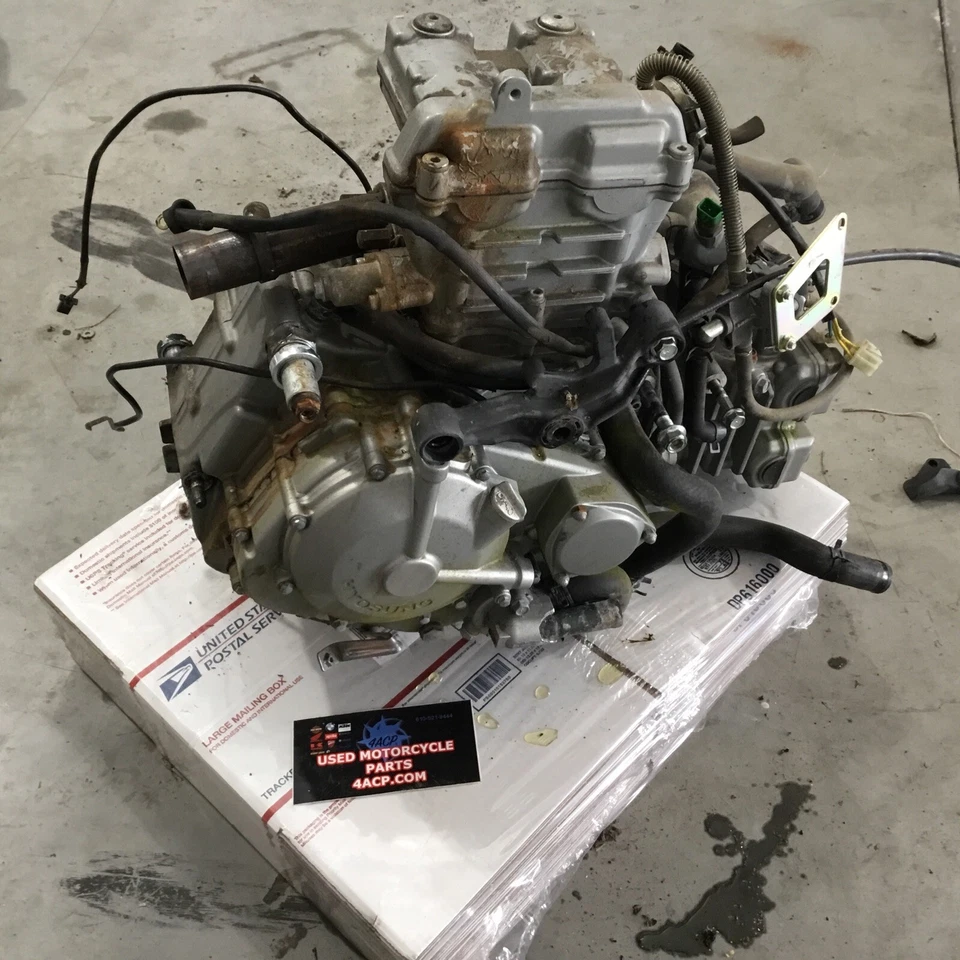 05-09 MOTOR HYOSUNG GT650R CON EMBRAGUE ESTATOR ARRANQUE 11320HN9110PCC Foto 1 de 4