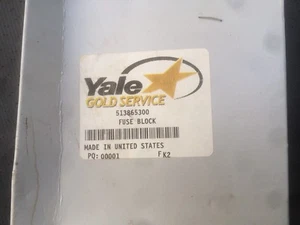 VENDEDOR DE EE. UU.: NUEVO EN CAJA 513865300 Yale montacargas bloque fusible - Imagen 1 de 2