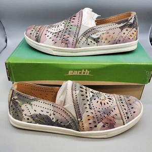 Earth Tangelo Women 9.5B Gray Floral Leather Laser Slip On Casual Sneaker Shoe - Picture 1 of 6