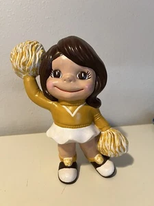 Vintage 1970’s Cheerleader Girl Statue Yellow White Atlantic Mold Ceramic 10” - Bild 1 von 7
