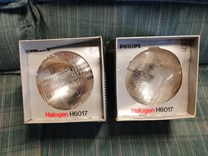 Two (2) Philips H6017 Halogen Headlight 12v Round High/Low Beam Untested - Picture 1 of 8