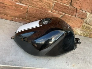 Kawasaki ZX9R E1 2000-2003 Fuel Tank - Picture 1 of 6