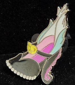 Spilla Scarpe Cattivi Disney da Collezione - Ursula - #6113 - 2013 - Foto 1 di 1