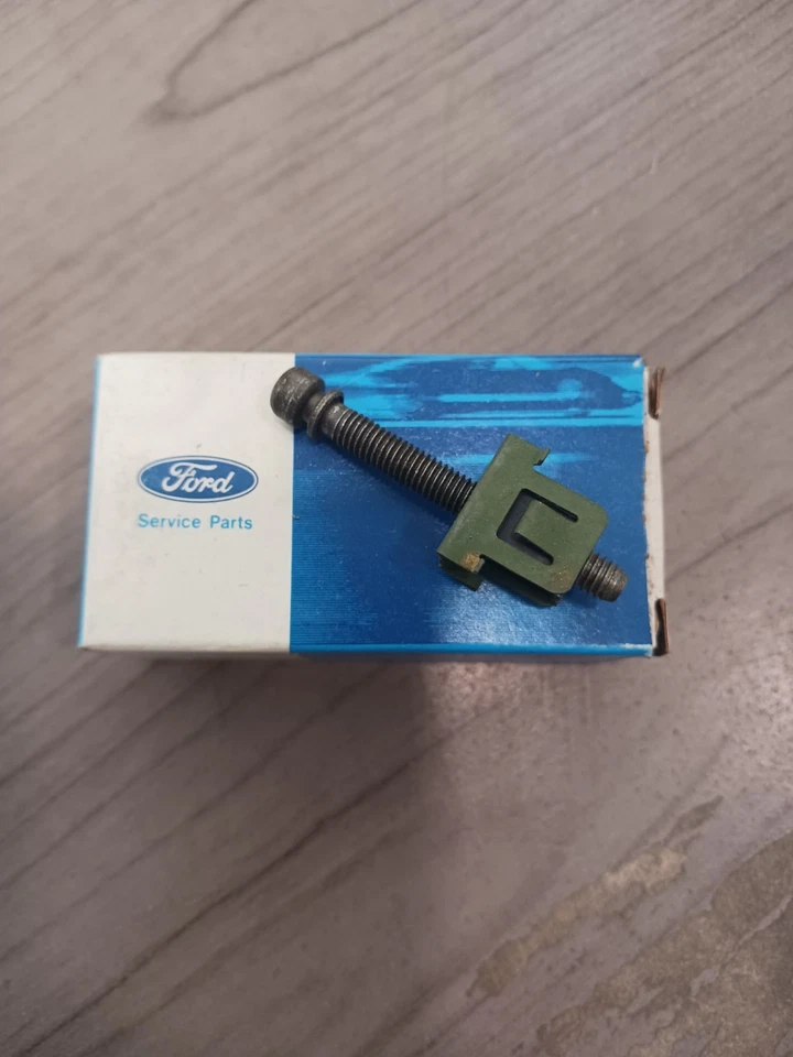 Оригинальная передняя фара FORD 86-91 Aerostar с регулируемым винтом E1FZ13032B - Изображение 1 из 1