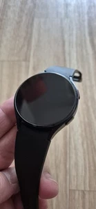 Samsung Galaxy Watch 4 doskonały stan z akcesoriami - Zdjęcie 1 z 7