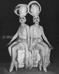 The Dolly Sisters, Photo by James Abbe, 1923. -n 8X10 PUBLICITY PHOTO - Picture 1 of 1