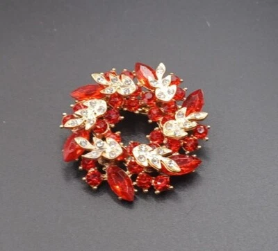 Новая брошь Betsey Johnson со стразами красный лист венок - Изображение 1 из 3