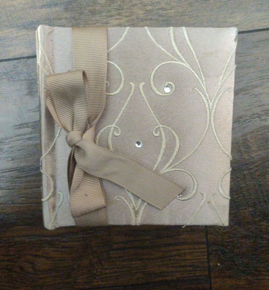 Mini diary Elegant 100 Pages Ligth Brown With Silver 4.5"x4.5" - Image 1 of 4