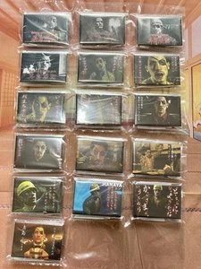 Ryu Ga Gotoku Lotterie Mashima Sammlung alle Arten Ständer Blechabzeichen mit Zitaten - Bild 1 von 1