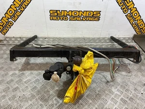 Ford Mondeo 2009 hatchback barra de remolque con pernos de montaje - Imagen 1 de 6