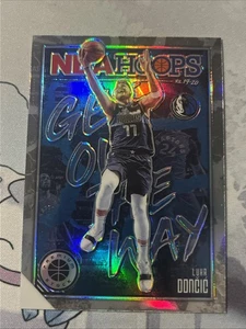 Panini NBA Hoops Premium Stock Get Out the Way Holo Luka Doncic #1 2019-20 - Imagen 1 de 2
