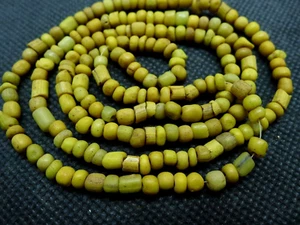 64cm Perle Verre Ancien Bijou Ancient Indo Pacific Yellow Glass Bead No Roman - Imagen 1 de 4