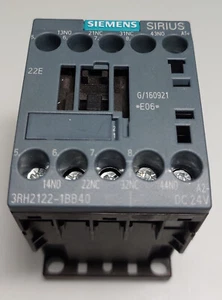 Siemens  Schütz Hilfsschütz  3RH2122-1BB40    Neu in OVP   Versand FREI - Bild 1 von 2