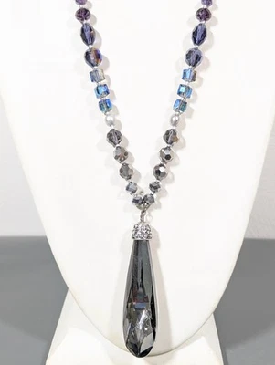 Colar longo Chicos roxo cinza facetado vidro lágrima pingente brilho 38 pol - Imagem 1 de 4