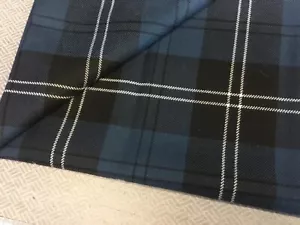 72 cm Wool fabric remnant checked navy black - Picture 1 of 3