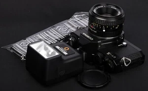 Cosina CT-1 Mechanical 35mm Film SLR c/w XR Rikenon 50mm f/2 L Lens & Flash Kit - Picture 1 of 11