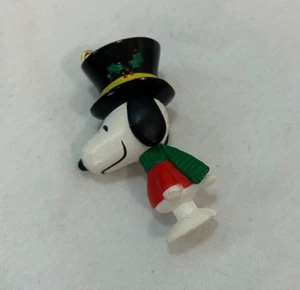 Vintage Hallmark Keepsake Ornament Snoopy Peanuts 1995 - Picture 1 of 5
