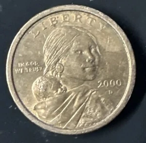 2000 D Sacagawea One Dollar Coin US Liberty - Gold Color - Picture 1 of 2