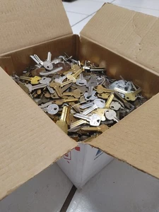 Bulk Schlüssel Schlüsselblank Lot 27,9 Pfund Pfund gemischt sortiert Schlüsselrohlinge Schlosser - Bild 1 von 9