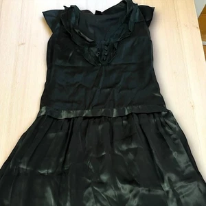 Viola grün Seidenmischung Flatterärmel Midikleid Größe 4 - Bild 1 von 5