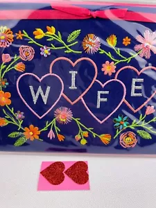 $0 SHIP- Papyrus Valentine's Day Card WIFE BEAUTIFUL Embroidered Flowers Hearts - Picture 1 of 9