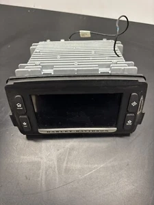 UNIDAD PRINCIPAL DE RADIO HARLEY DAVIDSON OEM 76000076B - Imagen 1 de 3