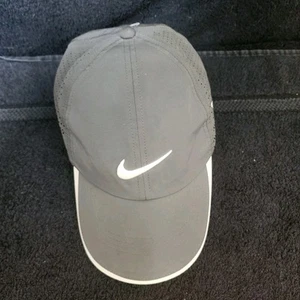 Golfmütze Damen Nike Grau. " Tolle Form - Bild 1 von 5
