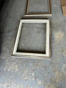 Picture frame - Picture 1 of 1