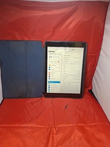 Apple iPad 6th Gen A1893 32GB 9.7" Space Grey Kc  - Picture 1 of 7