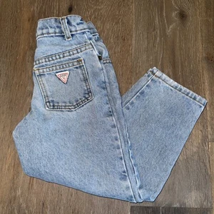 Vintage GUESS Jeans Kleinkind Kind Größe 5 helle Waschung Baumwolle spitz zulaufendes Bein Reißverschluss Hosenschlitz 90er - Bild 1 von 8