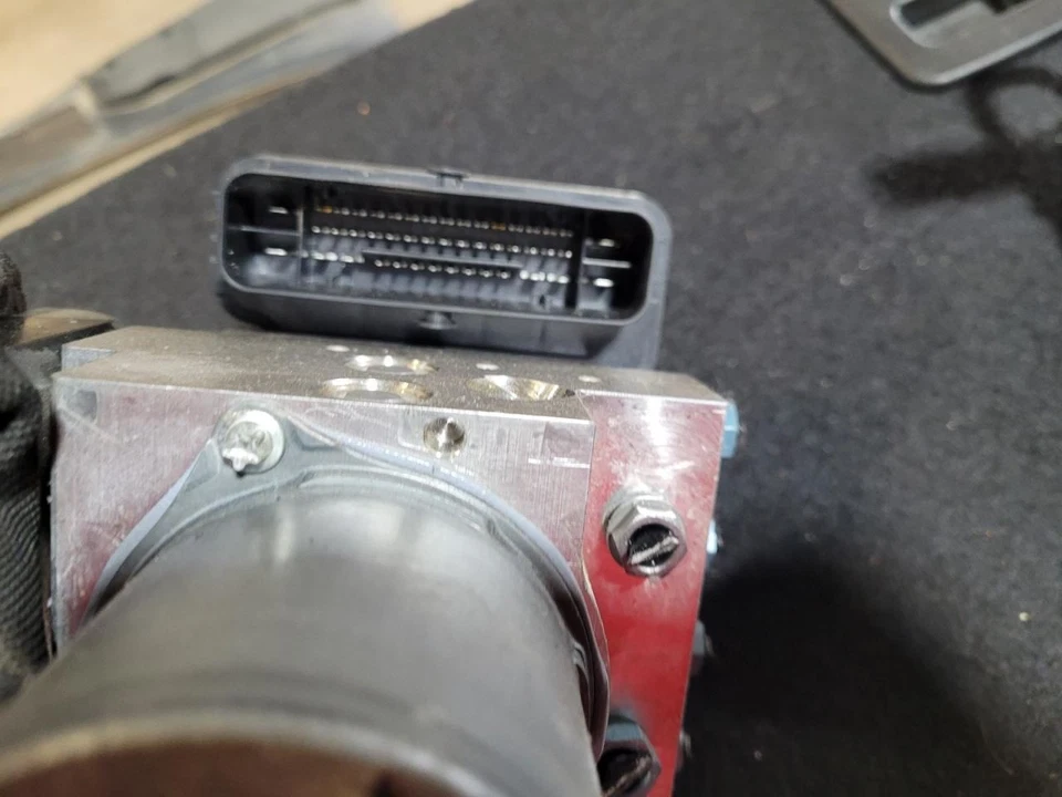 Conjunto de piezas de freno antibloqueo con crucero adaptativo para 21 AUDI A4 1979285 Foto 1 de 4