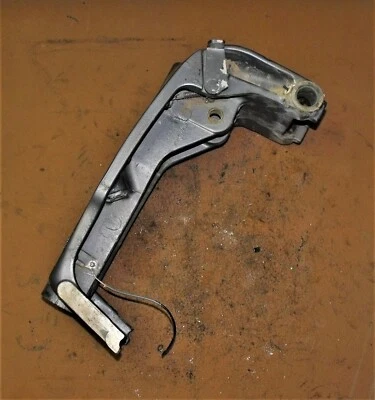 Soporte giratorio Yamaha 250 HP ASSY PN 61A-43311-21-8D compatible con 1995-2006+ Foto 1 de 4