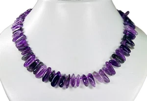 Schöne Halskette aus dem Edelstein Amethyst in Form von unregelmäßigen Splittern - Picture 1 of 2