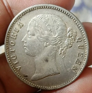 #QQ27#Old EAST INDIA COMPANY 1840 VICTORIA SILVER RUPEE Indian head 11.6gm - Picture 1 of 2