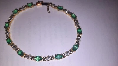 Solid 14K Yellow Gold GORGEOUS 4 x 6mm Emerald/ Diamond Tennis Bracelet  7" long - Image 1 of 4