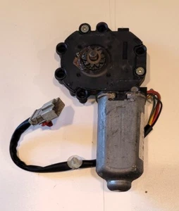 Motor elevador ventana Mitsubishi Diamante (trasero izquierdo) Meritor 400273 (1997-2004) - Imagen 1 de 3