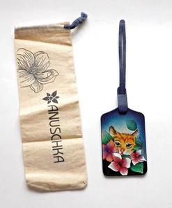 Etiqueta de equipaje de cuero pintada a mano para gatito y flores Anuschka con bolsa antipolvo nueva sin etiquetas - Imagen 1 de 7