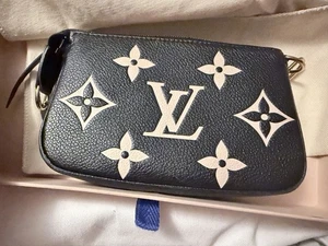 Louis Vuitton Monogram Empreinte Giant Bicolor Mini Pochette mit Box & Staubbeutel - Bild 1 von 5