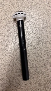 Bontrager Sport Seatpost 27.2 mm – 220 mm – Alloy – Lightweight 270 g(G4) - Picture 1 of 4